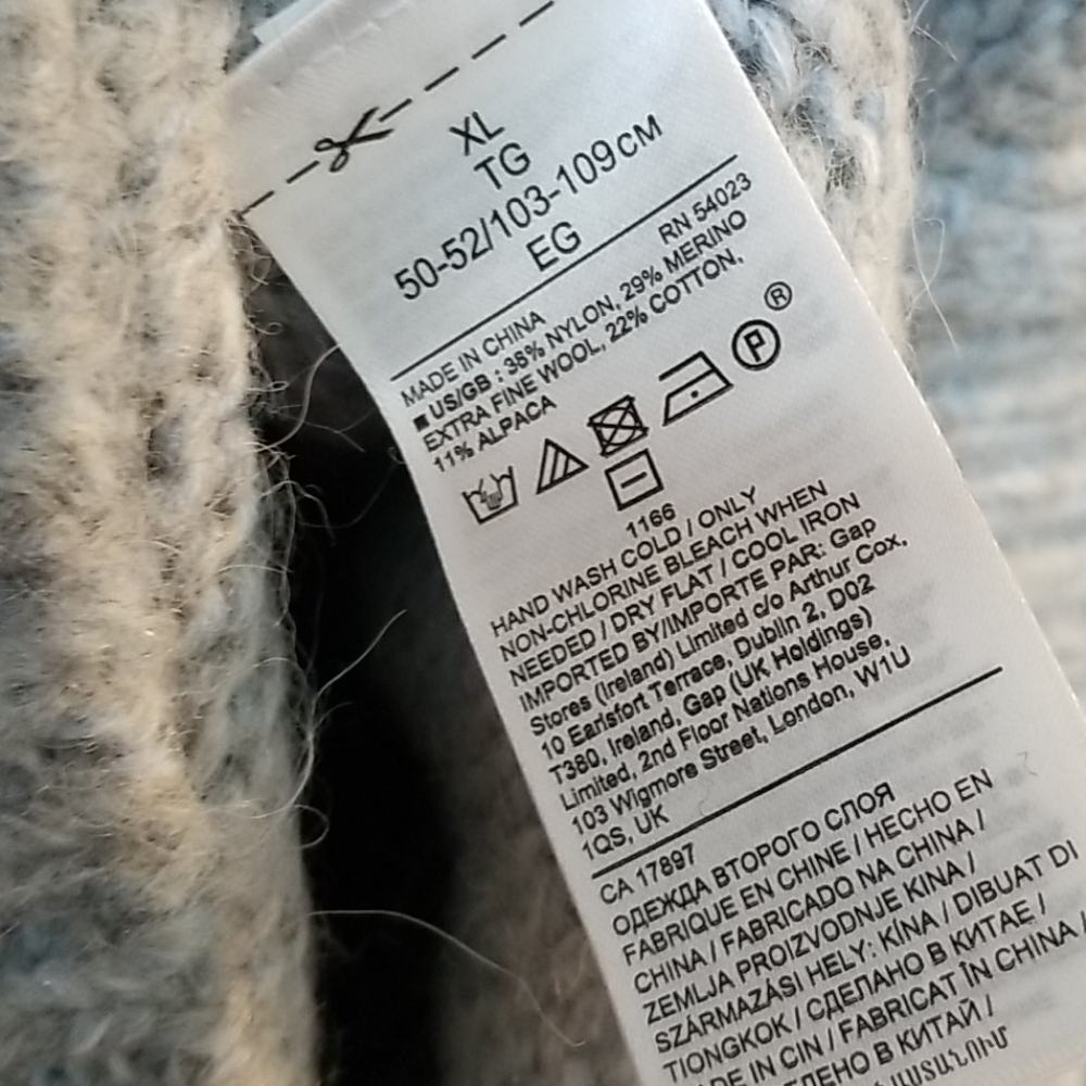 Banana Republic Cropped Ombre Fuzzy Sweater SPR 20 - Picture 11 of 11